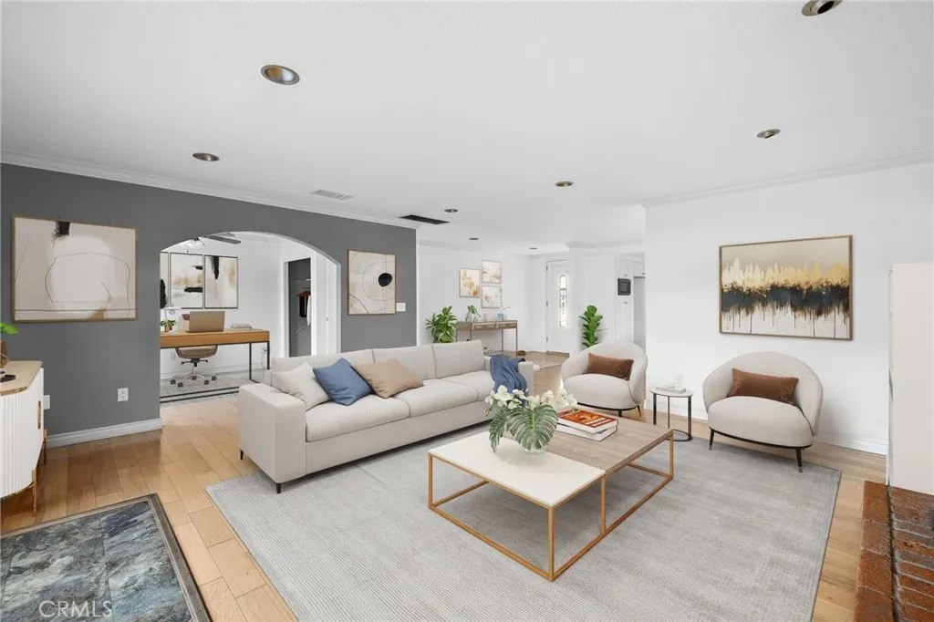 1326 S Briargate, Glendora, California 91740 home-pic-16